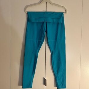 ALO Yoga Vibrant Blue Leggings. Size L